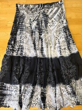 Metro Wear XL Black White Tie Dye Gauze Tiered Boho Maxi Skirt